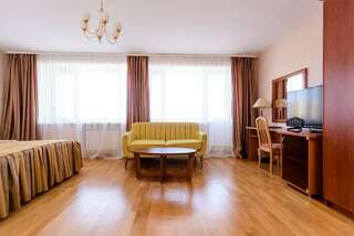 Гостиница Югор Сыктывкар Джуниор Сюит-13